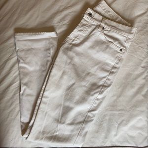 Designer white boyfriend jeans size 28